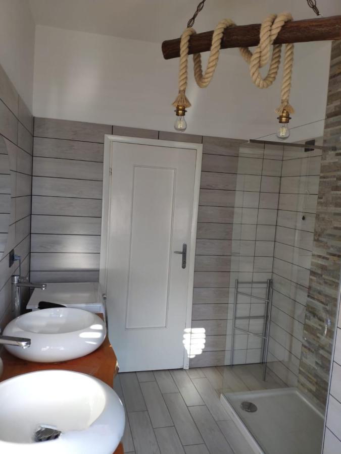 Sweet House Self Check-In 24H Hotel Cavallasca Ngoại thất bức ảnh